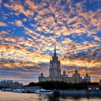 Рассвет на Москве-реке :: Ingwar 