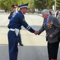 Добрым словом и пистолетом вы можете добиться гораздо большего, чем одним только добрым словом .. :: Андрей Заломленков