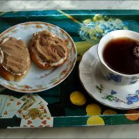 Гренки с печёночным паштетом к чаю - проще не бывает :: Нина Корешкова
