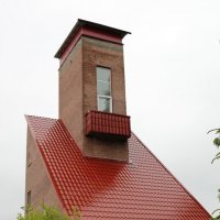 крыша — верхняя конструкция здания, которая служит для защиты от атмосферных осадков :: vasya-starik Старик