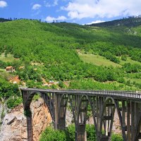 Самый высокий мост и глубокий каньон в Европе... :: Леонид Нестерюк