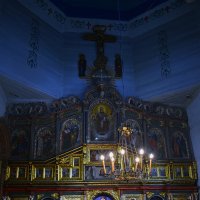 В деревянной церкви 17 века :: Владимир ЯЩУК