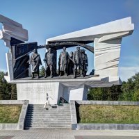 Памятник труженикам тыла в Омске :: Eugene A. Chigrinski