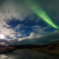 Северное сияние и полнолуние :: Владимир Колесников