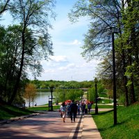 Май в Царицыно. :: Владимир Драгунский