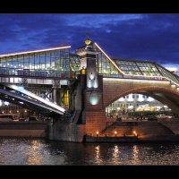 Вечер, мост, река... :: Александр Назаров