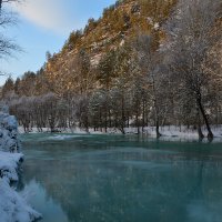 Наледь на р.Куба. :: Валерий Медведев