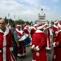 С Новым Годом !  СКОРО ЛЕТО !!! :: Владимир однакО... 