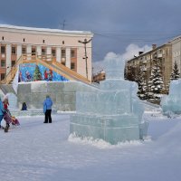 Городская площадь. :: Наталья 