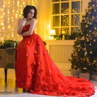 Girl in red dress :: Ольга Кирс 