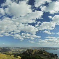 Утренний Карадаг. Вид на Коктебель.Morning Karadag. View on Koktebel. :: Юрий Воронов