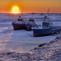 Зимовка на Полярном круге :: Александр 