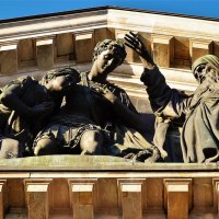 Скульптурная композиция"Исаакий Далматский благословляет императора Феодосия"... :: Sergey Gordoff