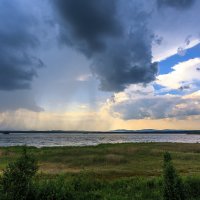 льёт ли тёплый дождь :: Василий Иваненко