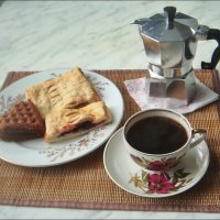 Утренний кофе :: Нина Корешкова