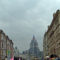 Москва,Город контрастов :: татьяна петракова