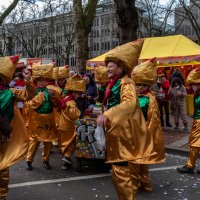 Подготовка к карнавалу в Дюссельдорфе :: Witalij Loewin