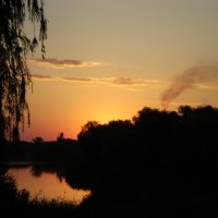 Рассвет на реке :: mari shaposhnikova