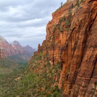 Beginnig of trail to Angels Landing :: Евгения Лысцова