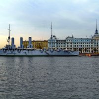 Легендарный крейсер Аврора до реставрации. :: Владимир Ильич Батарин