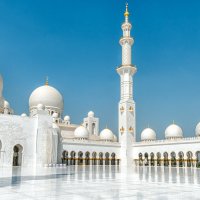 В мечети Шейха Зайда в Абу-Даби :: Владимир Горубин