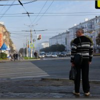 "А ОН СТОИТ ЧЕГО ТО ЖДЕТ"."ТУМАН ЛЕТОМ." :: Юрий Ефимов