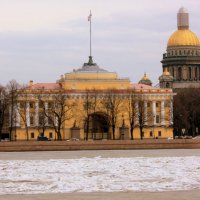 ВЕСЕННИЙ ПЕТЕРБУРГ :: Николай Гренков