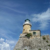 Старинный островной маяк. Греция :: Валерий Подорожный