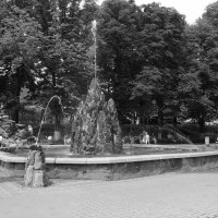 Декоративный   фонтан  в   Яремче :: Андрей  Васильевич Коляскин