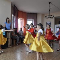 Танец :: Николай Гирев