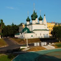 Ярославль. Церковь Происхождения Честных Древ Креста Господня, что на Городу. :: Konstantine Kostyuchenko