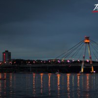 Октябрьский мост :: Сергей Тараторин