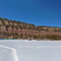 Тропинка к подножию утёса :: Анатолий Иргл