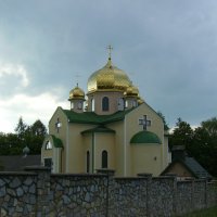 Православный    храм   в    Ивано - Франковске :: Андрей  Васильевич Коляскин