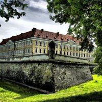 Дворец польского круля в Ярославе.Южная Польша. :: Носов Юрий