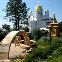 Стройка в Дивеево :: Анна Базеева