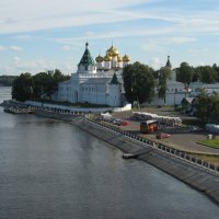 Ипатьевский монастырь г. Кострома :: Дмитрий Родышевцев