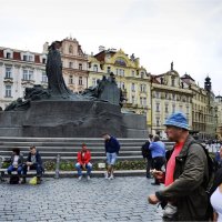 Туристы на Староместской площади. :: Николай Ярёменко