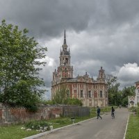 Можайск. Собор Николая Чудотворца и церковь Петра и Павла (Старо-Никольский собор). :: Михаил "Skipper"