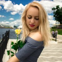 Моедль Катерина. Девушка с розой. :: Aleksandra Malygina