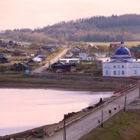 Прекрасный вид с. Сылва с горы Сокольная :: леонид логинов