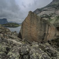 камни на озере Горных духов :: Дамир Белоколенко