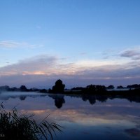 "Дым" над водой.. :: Антонина Гугаева