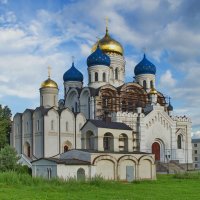 Николо-Угрешский монастырь :: Геннадий Слезнёв