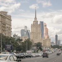 Москва через лобовое стекло :: Алексей Окунеев