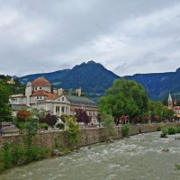 Мерано-набережная реки Пассирио... :: Galina Dzubina