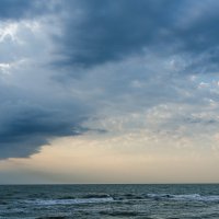 Кирилловка море перед дождем :: Александр 