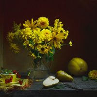 Желтые шары-цветы из детства... :: Валентина Колова