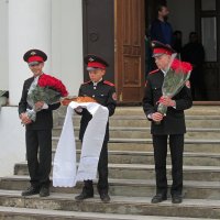 В ожидании владыки. :: Михаил Попов