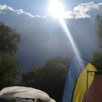 Собирается дождь над лагерем... :: Антонина Ягущина
